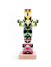 Totem Pole Stacker